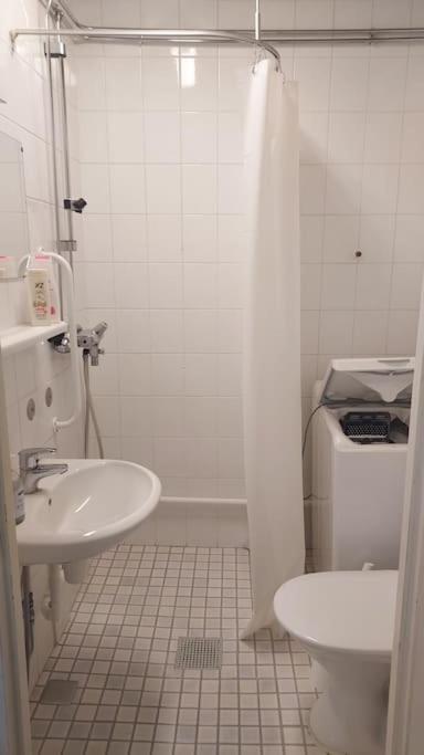 Anjala - Cozy Apartment Near City Centre 罗瓦涅米 外观 照片